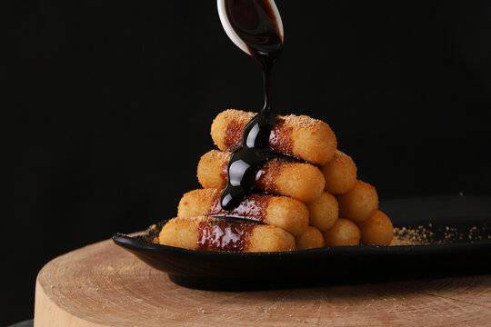 红糖糍粑 Fried Rice Cake with Brown Sugar